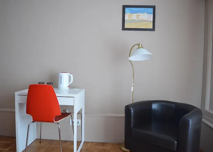 招待所 索姆尼欧酒店 2*