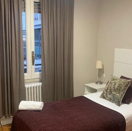 招待所 索姆尼欧酒店 2*