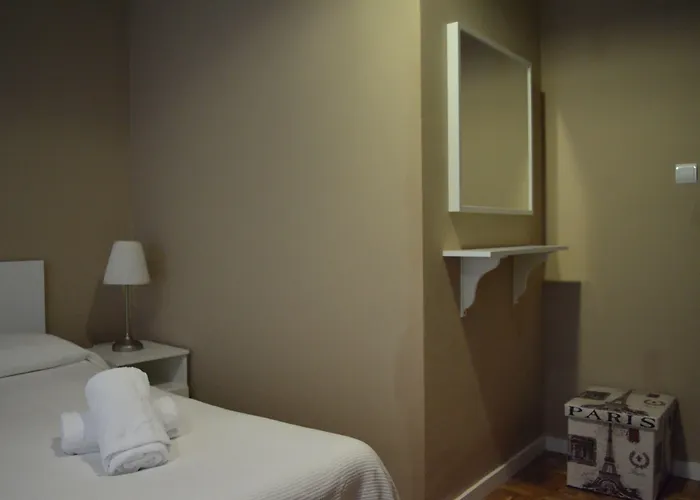 索姆尼欧酒店 招待所 2*