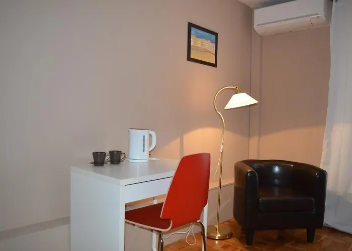 招待所 索姆尼欧酒店 2*