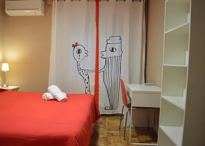 索姆尼欧酒店 2*